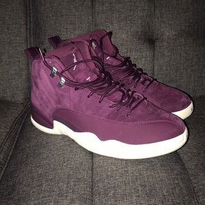 Jordan 12 Bordeaux
